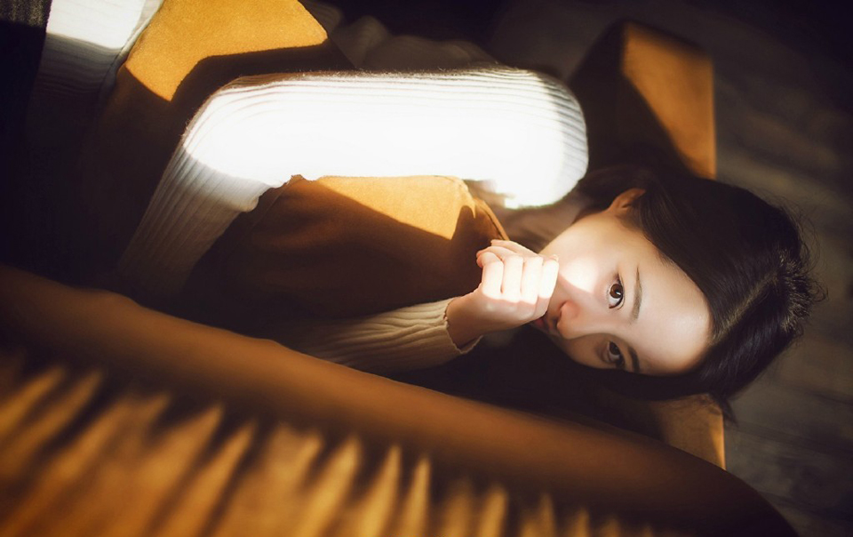 两人愕然的看向对方，魏延面色有些不好看的看向庞统：“不打？”